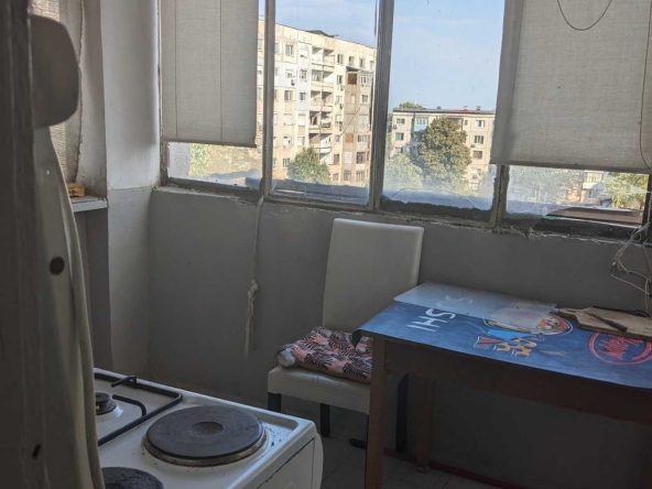 Дава се под наем Тристаен апартамент в Пловдив, Изгрев - 70 кв.м за 33915 € - Снимка #1