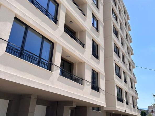 Тристаен апартамент в София, Студентски град - 91 кв.м за 1528 €/кв.м - Снимка #1