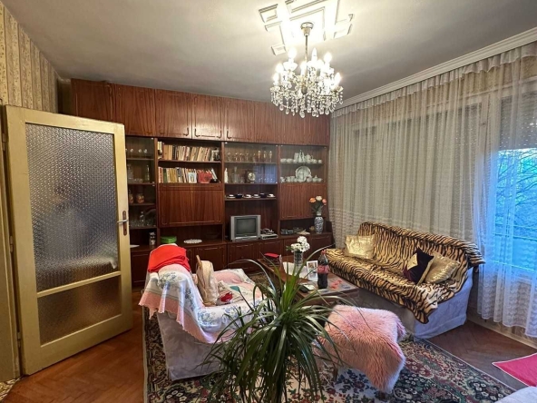 Двустаен апартамент в Пловдив, Христо Смирненски - 64 кв.м за 725 €/кв.м - Снимка #1