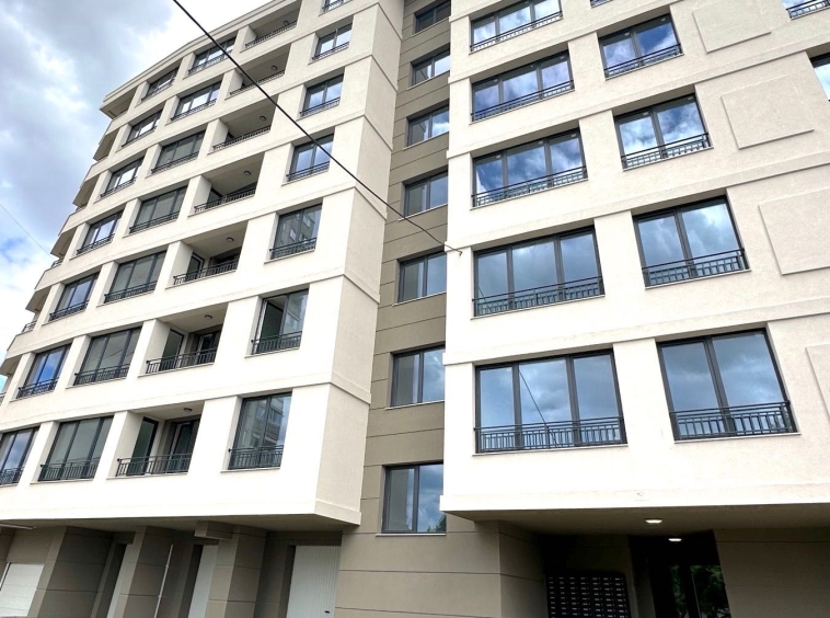 Гараж / Паркомясто в София, Студентски град - 76 кв.м за 658 €/кв.м - Снимка #1