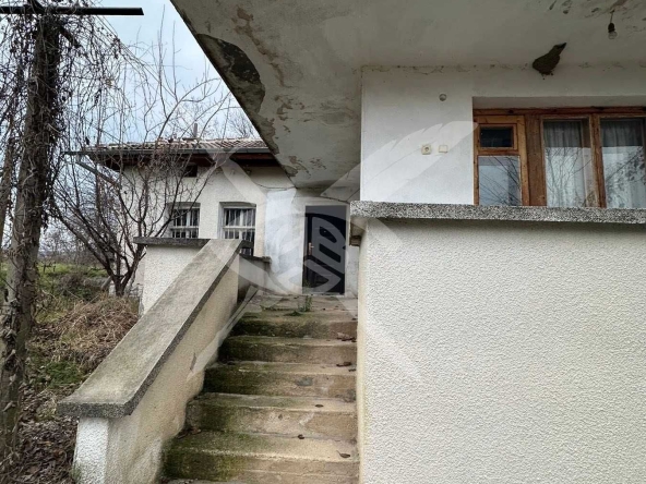 Къща в с. Климент, Област Пловдив - 60 кв.м за 450 €/кв.м - Снимка #1