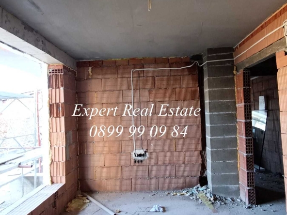 Двустаен апартамент в Пловдив, Център - 68 кв.м за 1545 €/кв.м - Снимка #1