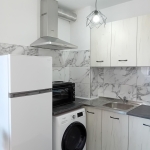 Дава се под наем Едностаен апартамент в Пловдив, Христо Смирненски - 36 кв.м за 260 € - Снимка #1