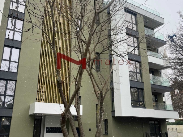 Двустаен апартамент в к.к. Св.Св. Константин и Елена - 65 кв.м за 2600 €/кв.м - Снимка #1