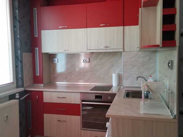 Дава се под наем Двустаен апартамент в Плевен, Мара Денчева - 50 кв.м за 280.5 € - Снимка #1