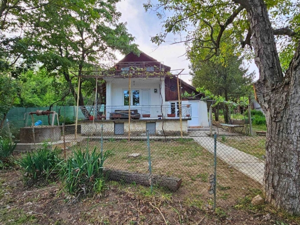 Къща в Плевен, Дружба 4 - 33 кв.м за 1394 €/кв.м - Снимка #1