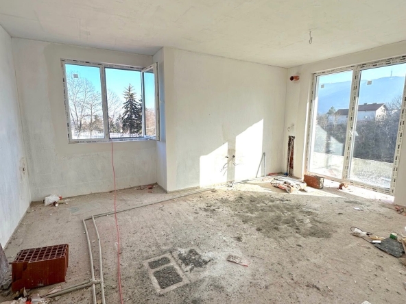 Тристаен апартамент в София, Студентски град - 94 кв.м за 2073 €/кв.м - Снимка #1