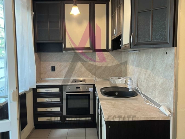 Дава се под наем Четиристаен апартамент в Варна, Лятно кино Тракия - 100 кв.м за 550 € - Снимка #1