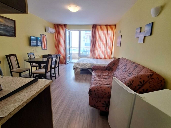 Многостаен апартамент в к.к. Слънчев бряг - 140 кв.м за 750 €/кв.м - Снимка #1