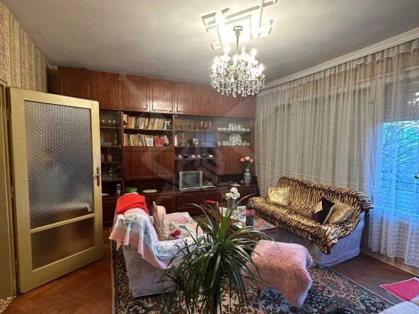 Двустаен апартамент в Пловдив, Христо Смирненски - 64 кв.м за 1344 €/кв.м - Снимка #1