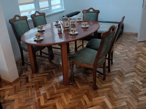 Дава се под наем Етаж от къща в Разград, Освобождение - 70 кв.м за 357 € - Снимка #1