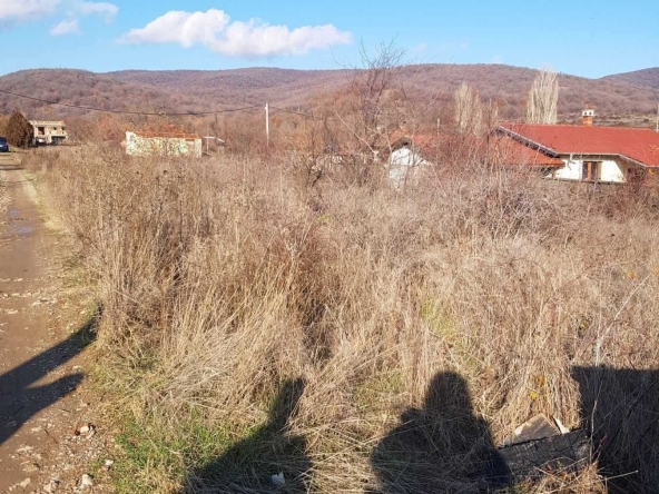 Парцел в с. Колена, Област Стара Загора - 1600 кв.м за 18 €/кв.м - Снимка #1