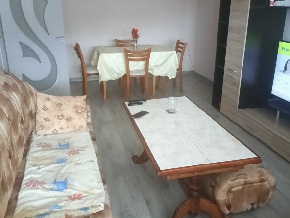 Тристаен апартамент в Разград, Орел - 76 кв.м за 1141 €/кв.м - Снимка #1