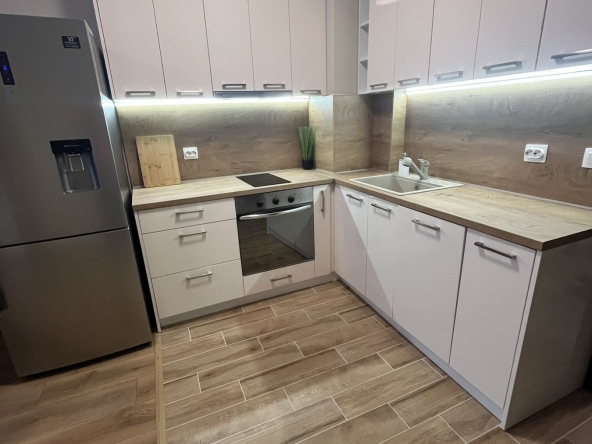 Дава се под наем Двустаен апартамент в Варна, Погреби - 55 кв.м за 510 € - Снимка #1