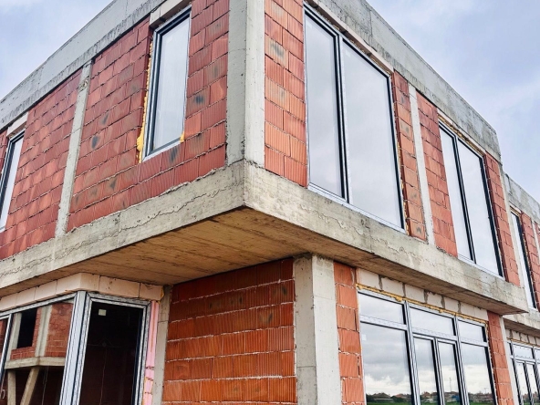 Къща в София, Студентски град - 180 кв.м за 1278 €/кв.м - Снимка #1