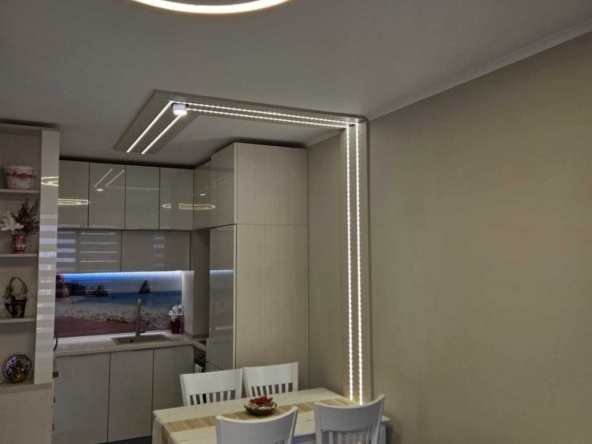 Двустаен апартамент в Варна, Бизнес хотел - 53 кв.м за 4699 €/кв.м - Снимка #1