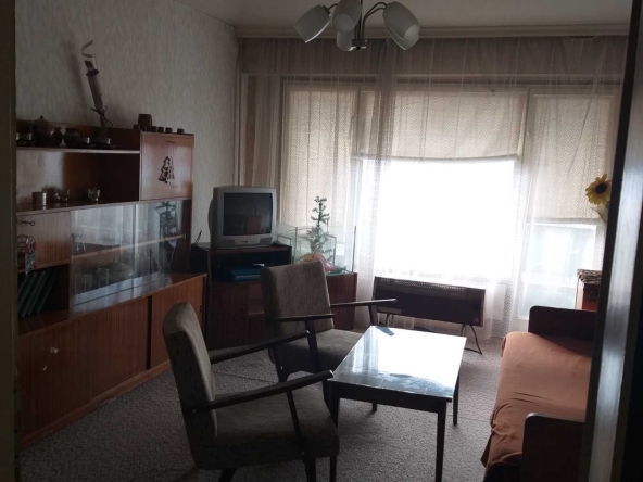 Тристаен апартамент в Димитровград - 80 кв.м за 542 €/кв.м - Снимка #1