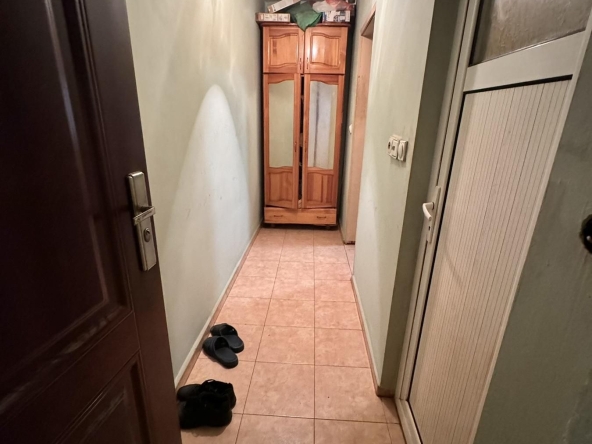 Едностаен апартамент в Бургас, Център - 28 кв.м за 1143 €/кв.м - Снимка #1