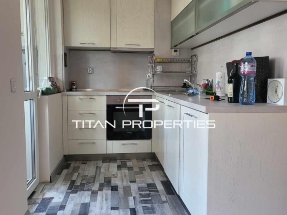 Дава се под наем Тристаен апартамент в Варна, Базар Левски - 110 кв.м за 800 € - Снимка #1