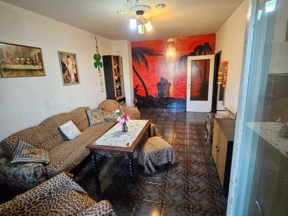 Тристаен апартамент в Пещера - 65 кв.м за 981 €/кв.м - Снимка #1