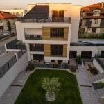 Дава се под наем Двустаен апартамент в Созопол - 65 кв.м за 400 € - Снимка #1