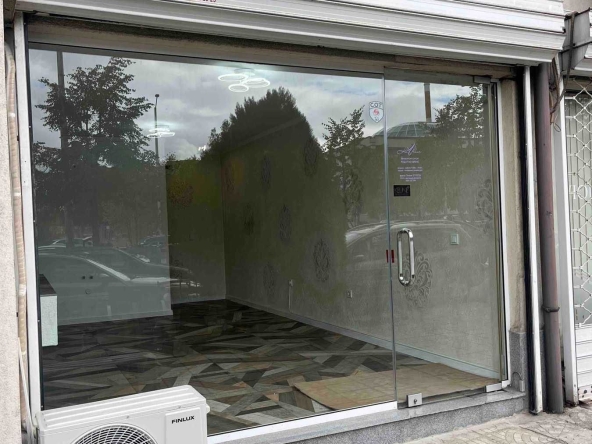 Дава се под наем Офис в София, Център - 26 кв.м за 409 € - Снимка #1