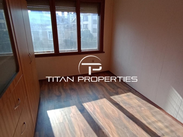 Тристаен апартамент в Бургас, Център - 75 кв.м за 3467 €/кв.м - Снимка #1