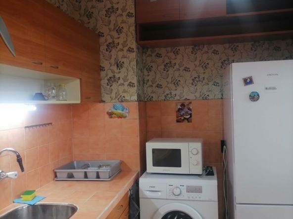 Дава се под наем Двустаен апартамент в Плевен, Дружба 4 - 70 кв.м за 204 € - Снимка #1