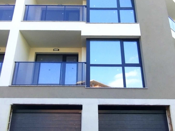 Двустаен апартамент в София, Студентски град - 69 кв.м за 2500 €/кв.м - Снимка #1