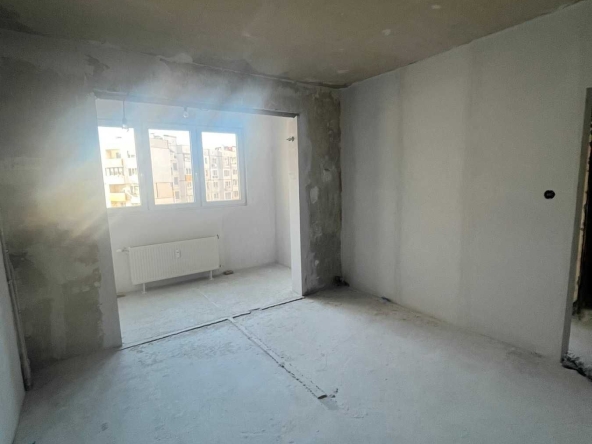 Тристаен апартамент в София, Център - 75 кв.м за 1694 €/кв.м - Снимка #1