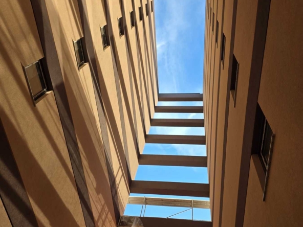 Едностаен апартамент в София, Център - 47 кв.м за 2192 €/кв.м - Снимка #1