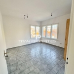 Дава се под наем Етаж от къща в Пловдив, Център - 100 кв.м за 448.8 € - Снимка #1