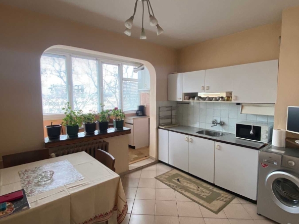 Тристаен апартамент в София, Център - 79 кв.м за 1227 €/кв.м - Снимка #1