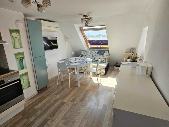 Дава се под наем Двустаен апартамент в София, Банишора - 50 кв.м за 509.49 € - Снимка #1