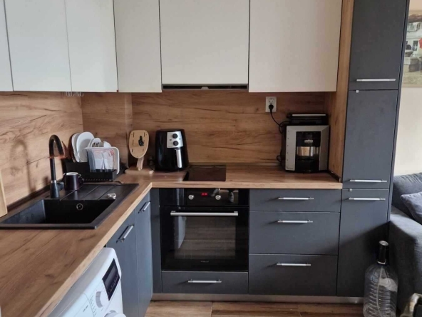 Дава се под наем Двустаен апартамент в София, Банишора - 60 кв.м за 408 € - Снимка #1