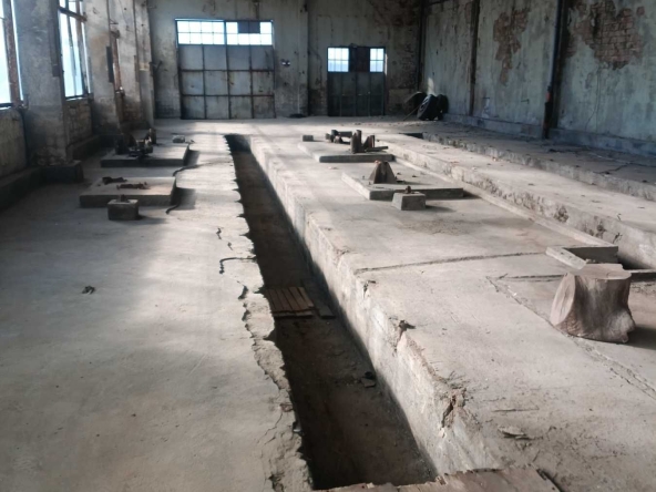 Дава се под наем Склад в Разград, Промишлена зона - Запад - 520 кв.м за 1326 € - Снимка #1