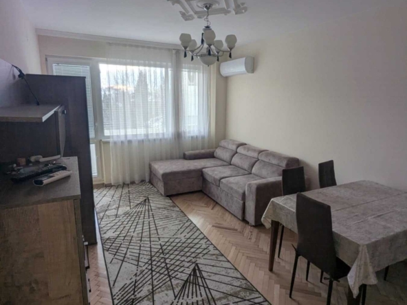 Дава се под наем Тристаен апартамент в Варна, Окръжна болница - 78 кв.м за 598.23 € - Снимка #1