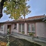 Етаж от къща в Плевен, Сторгозия - 83 кв.м за 891 €/кв.м - Снимка #1