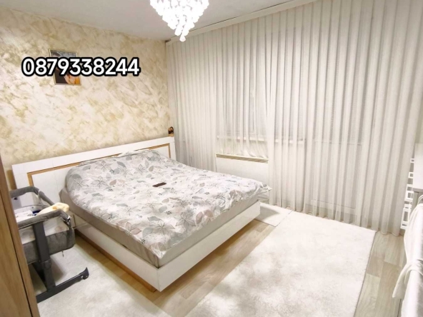 Тристаен апартамент в Перник, Център - 88 кв.м за 985 €/кв.м - Снимка #1