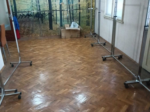 Тристаен апартамент в Разград, Възраждане - 121 кв.м за 1054 €/кв.м - Снимка #1