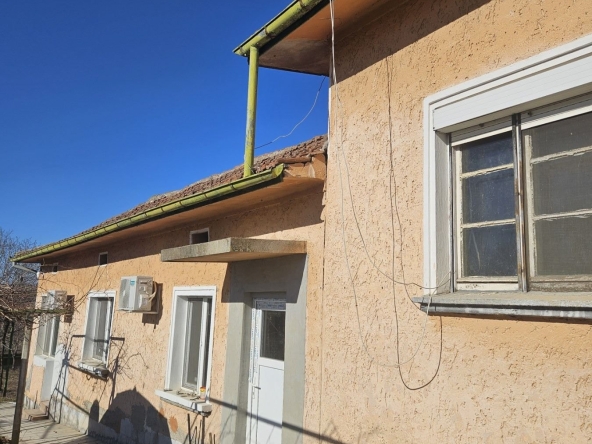 Къща в с. Горни Дъбник, Област Плевен - 100 кв.м за 164 €/кв.м - Снимка #1