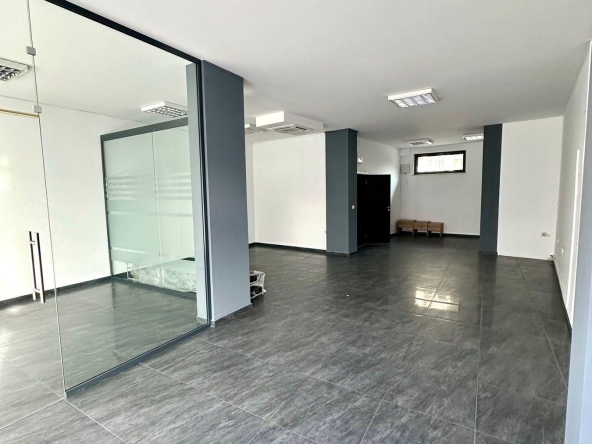 Дава се под наем Офис в Пловдив, Мараша - 100 кв.м за 917.49 € - Снимка #1