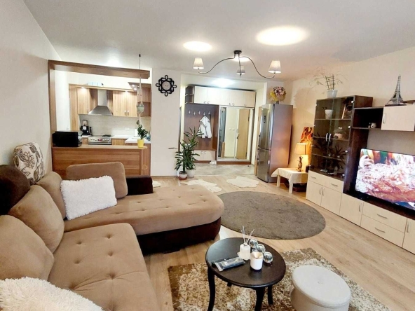 Дава се под наем Тристаен апартамент в София, Витоша - 130 кв.м за 1146.99 € - Снимка #1