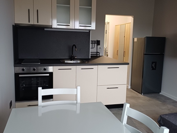 Дава се под наем Едностаен апартамент в Перник, Изток - 30 кв.м за 269.28 € - Снимка #1