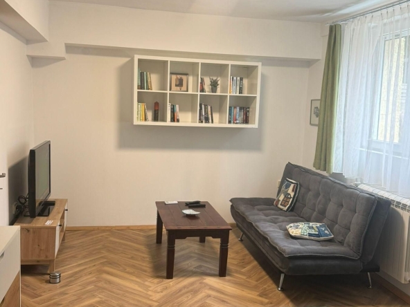 Дава се под наем Двустаен апартамент в София, Лозенец - 60 кв.м за 648.21 € - Снимка #1