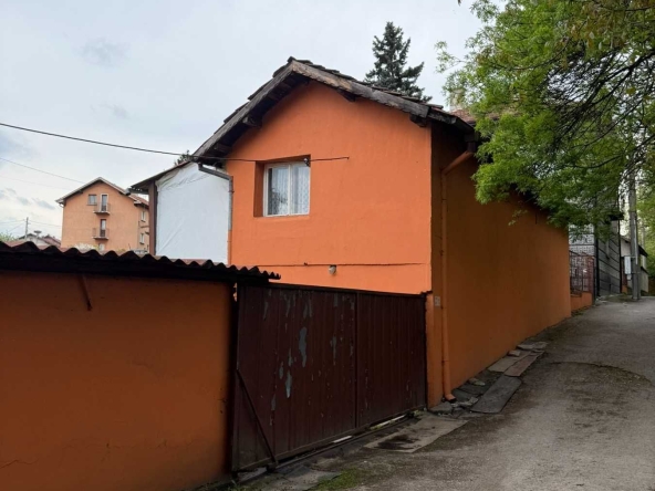 Дава се под наем Тристаен апартамент в София, Факултета - 75 кв.м за 797.64 € - Снимка #1