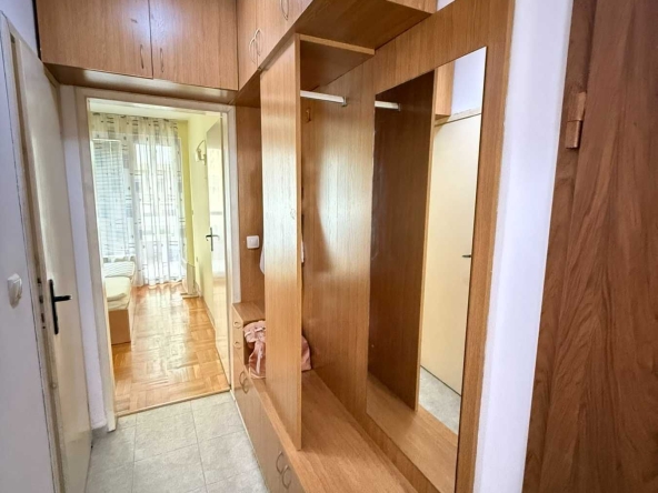 Дава се под наем Двустаен апартамент в Варна, Генералите - 60 кв.м за 382.5 € - Снимка #1