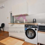 Дава се под наем Двустаен апартамент в Варна, Общината - 67 кв.м за 375 € - Снимка #1