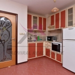 Дава се под наем Тристаен апартамент в Варна, Базар Левски - 100 кв.м за 600 € - Снимка #1