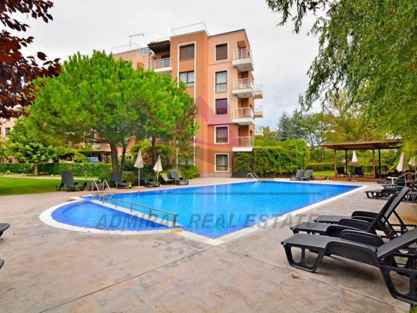 Тристаен апартамент в к.к. Св.Св. Константин и Елена - 85 кв.м за 1942 €/кв.м - Снимка #1